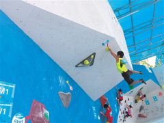 第五届全国少年攀岩锦标赛在马山县落幕